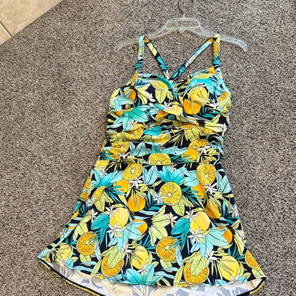 d&co Other - Vibrant Citrus Print Women Swim One Piece